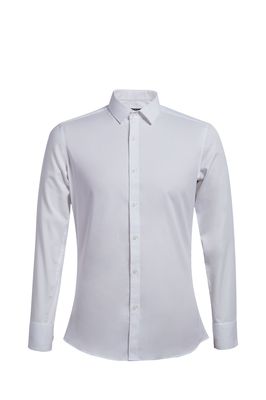 這幾件不一樣的&ldquo;白襯衫&rdquo;,為經典注入全新的靈魂